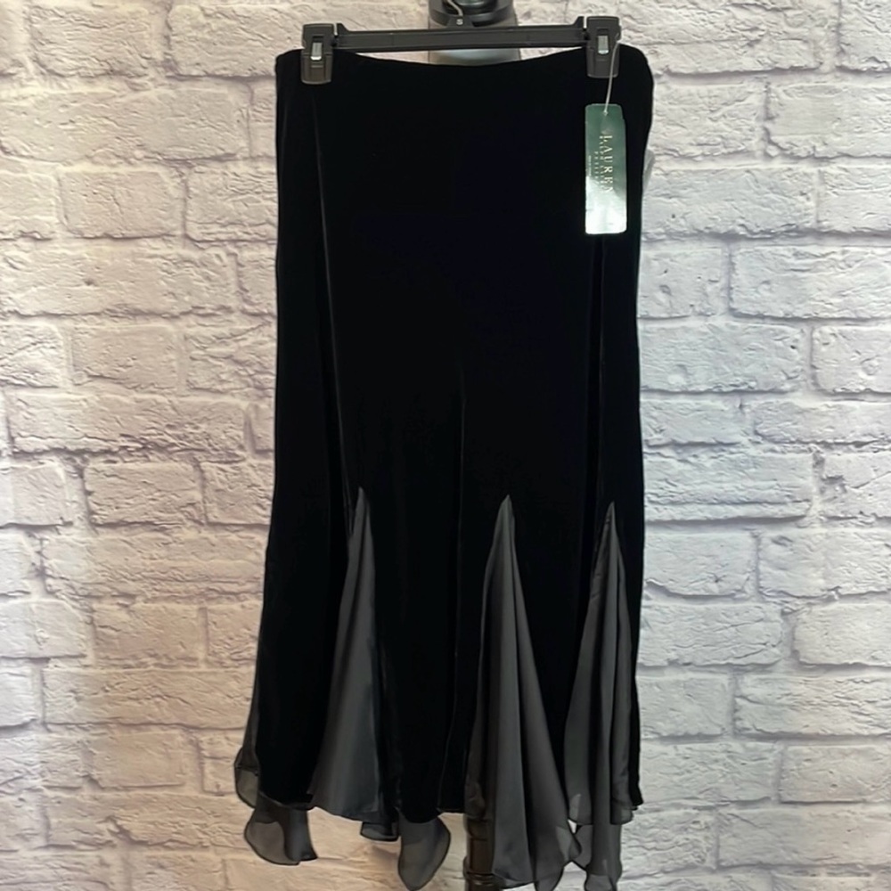 NWT Ralph Lauren Skirt